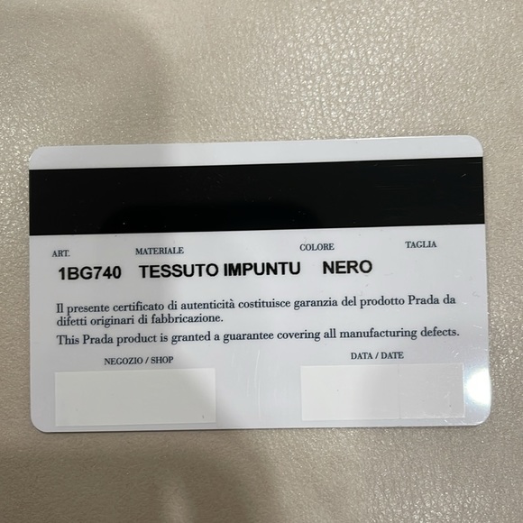 💯 Authentic LIKE NEW PRADA Re-Edition 1995 Tote 🖤 - Picture 12 of 12